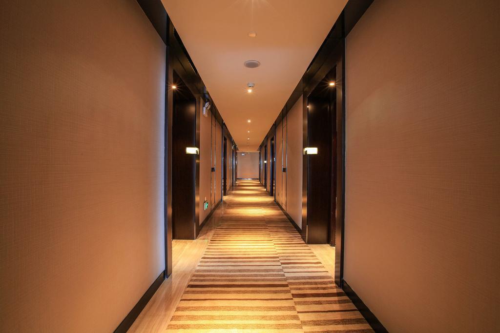 Lunkai International Hotel Гуанджоу Екстериор снимка